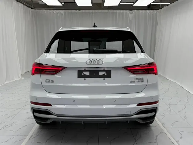 Audi Q3 — Фото автомобиля 5