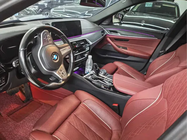 BMW 5 Series — Фото автомобиля 3