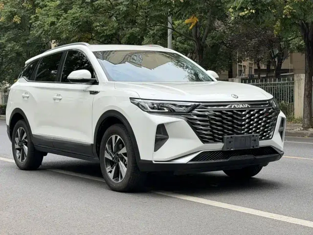 Dongfeng Fengshen AX7 — Фото автомобиля 3
