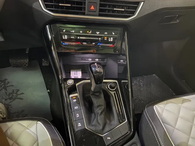 Volkswagen Tayron — Фото автомобиля 24