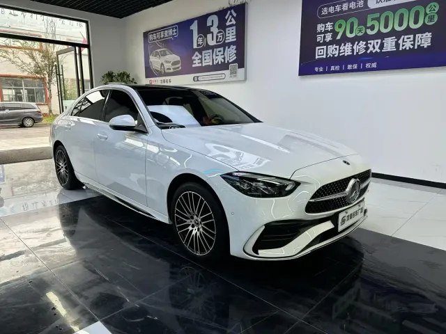 Mercedes-Benz C-Class — Фото автомобиля 3