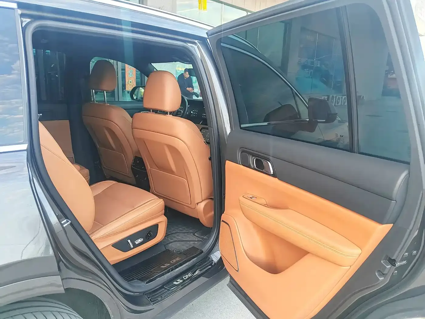 Li Auto Li ONE 2021 Extended Range 6-Seater — Фото автомобиля 8
