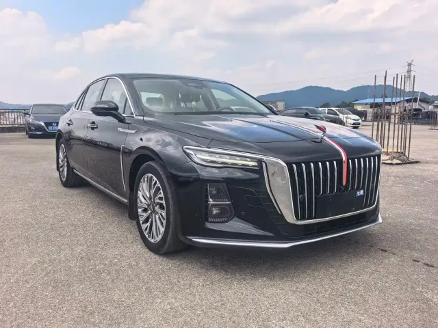 Hongqi H5 — Фото автомобиля 2