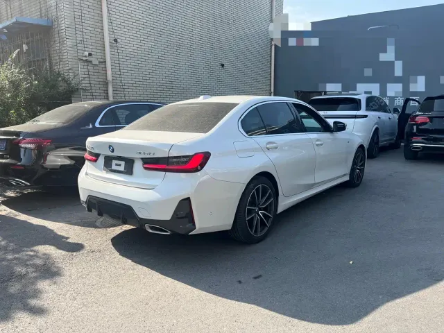 BMW 3 Series — Фото автомобиля 7