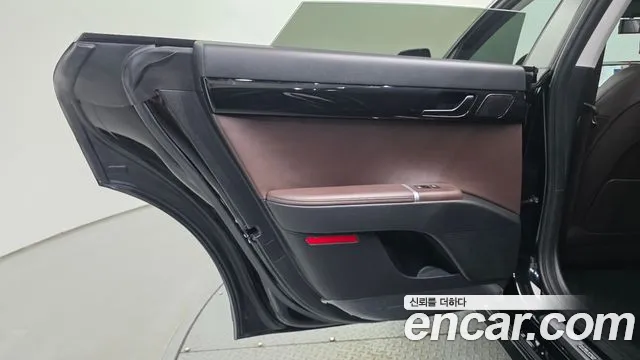 Hyundai Grandeur GN7 — Фото автомобиля 14