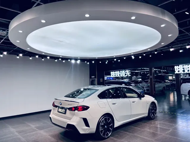 BMW 2 Series — Фото автомобиля 3