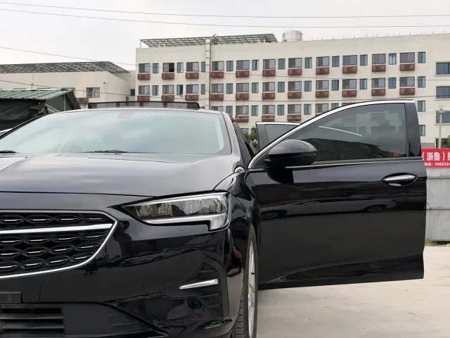 Buick Regal — Фото автомобиля 18