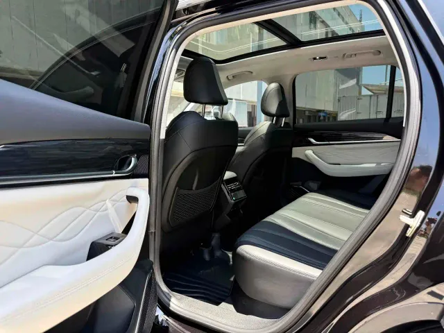 Geely Xingyue L — Фото автомобиля 8