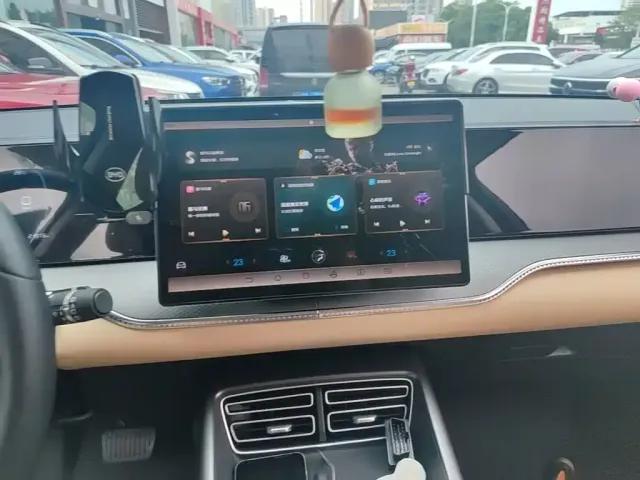 BYD Song Pro New Energy 2025 2nd Gen DM-i 75KM Leading Type — Фото автомобиля 12