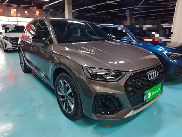 Audi Q5L — Фото автомобиля 3