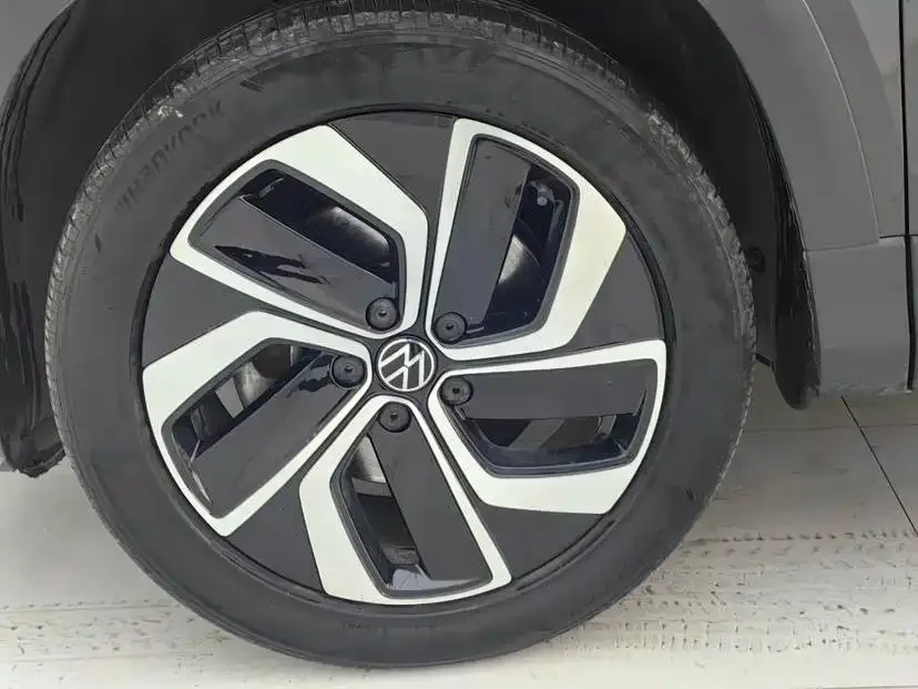 Volkswagen Tharu 2023 300TSI 2WD Full Moon Edition — Фото автомобиля 12
