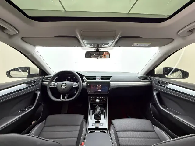 Skoda Superb — Фото автомобиля 9