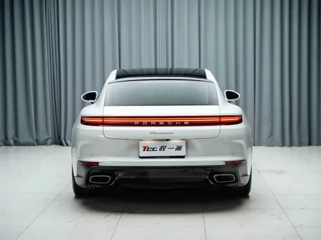 Porsche Panamera — Фото автомобиля 7