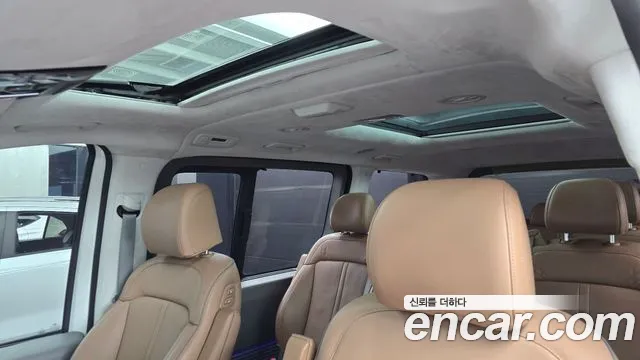 Hyundai Staria Staria 4WD Lounge 9 мест — Фото автомобиля 18