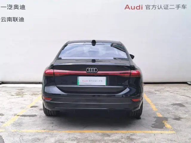 Audi A6L e-tron — Фото автомобиля 5