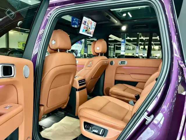 Li Auto L9 — Фото автомобиля 4