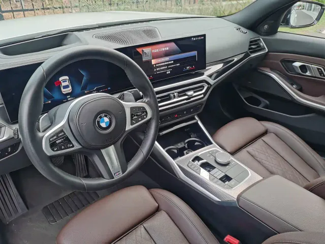 BMW 3 Series — Фото автомобиля 11