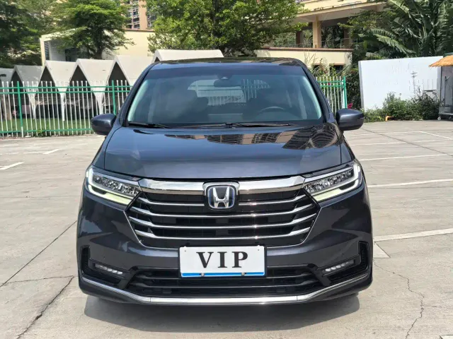 Honda Odyssey — Фото автомобиля 2