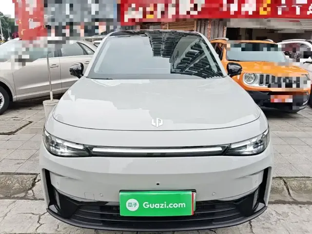 Leapmotor C10 — Фото автомобиля 2