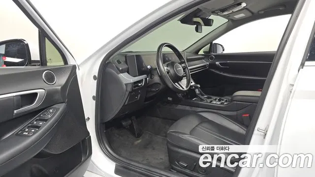 Hyundai Sonata Sonata Edge(DN8) 2.0 LPG(Для проката) — Фото автомобиля 9