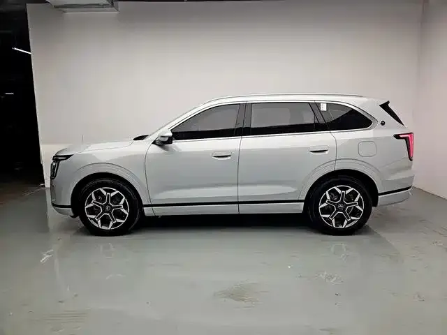 Jetour Shanhai Jetour Shanhai L7 PLUS 2025 220km Elite Edition 7-seater — Фото автомобиля 3