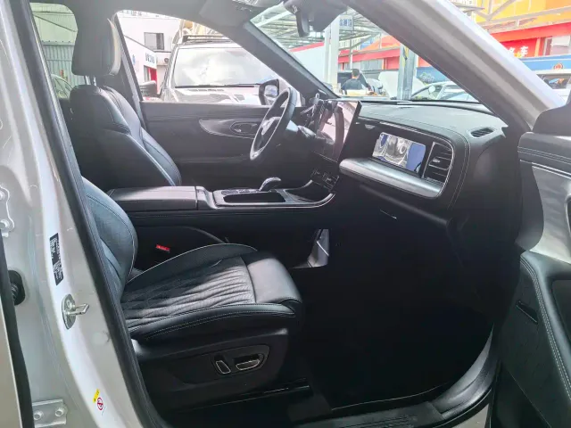 GAC Trumpchi GS8 — Фото автомобиля 15