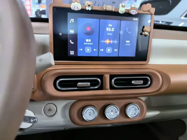 Wuling Hongguang Mini EV — Фото автомобиля 12