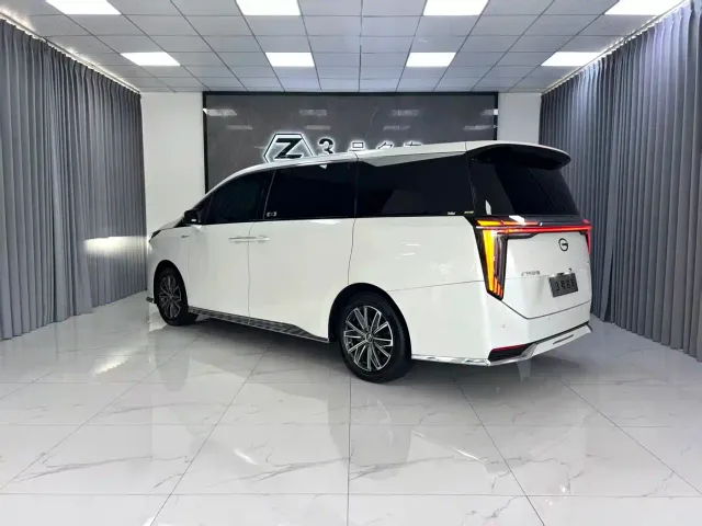 GAC Trumpchi M8 — Фото автомобиля 5