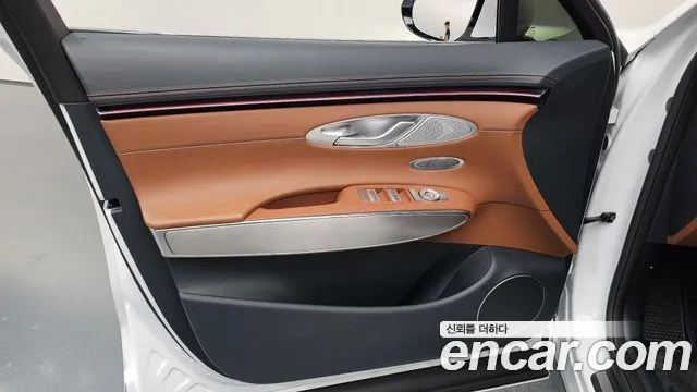Genesis GV70 2.5T Бензин 2WD — Фото автомобиля 19
