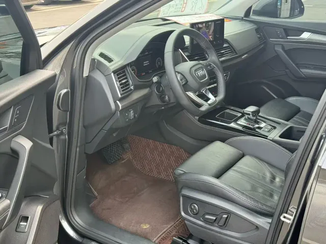 Audi Q5L — Фото автомобиля 5