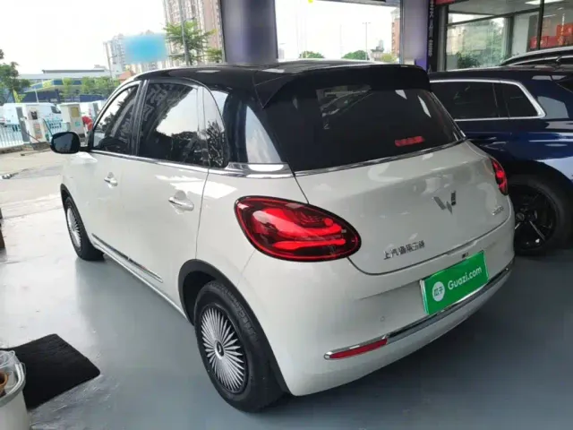 Wuling Bingo — Фото автомобиля 4