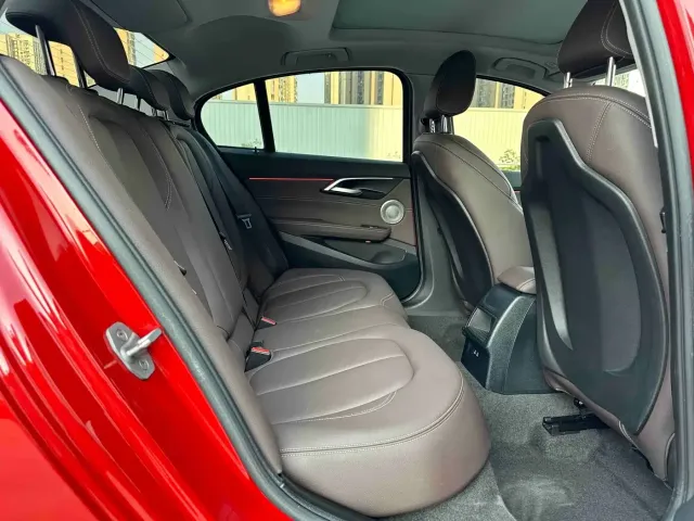 BMW BMW 1 Series 2021 120i M Sport Shadow Edition — Фото автомобиля 19