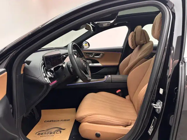Mercedes-Benz E-Class — Фото автомобиля 8