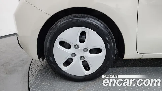 Kia RAY Новый Kia Ray Фургон — Фото автомобиля 5