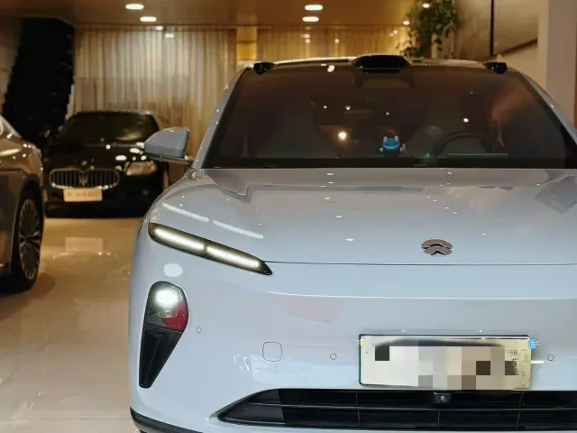 Nio ET5 Touring — Фото автомобиля 2