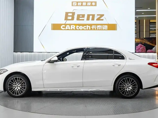 Mercedes-Benz C-Class — Фото автомобиля 3