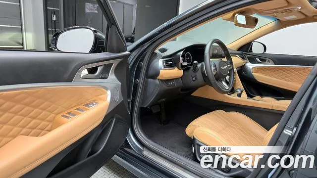 Genesis G70 — Фото автомобиля 11