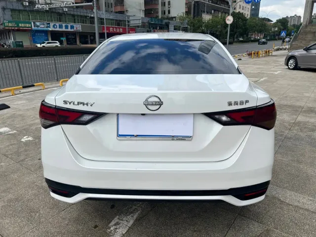 Nissan Sylphy — Фото автомобиля 8