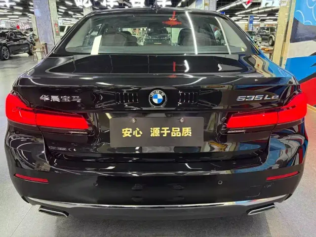 BMW 5 Series — Фото автомобиля 4