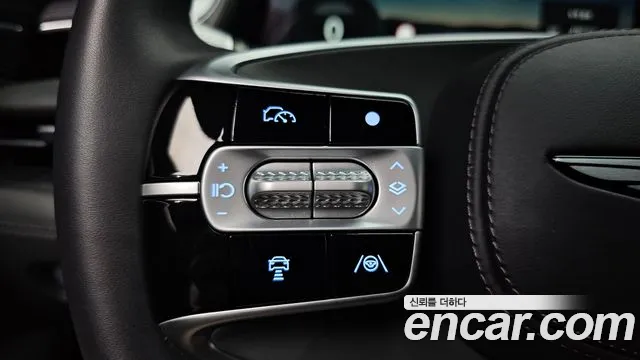Genesis G90 Бензин 3.5 турбо AWD — Фото автомобиля 8