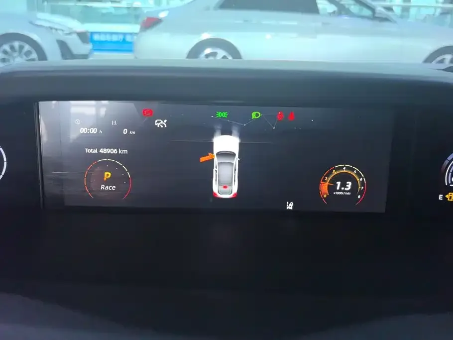 Changan Changan UNI-V 2022 1.5T Premium Model — Фото автомобиля 14