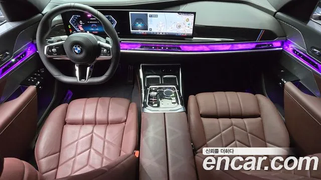 BMW 7-Series 7 серия (G70) 740i xDrive M Sport — Фото автомобиля 7