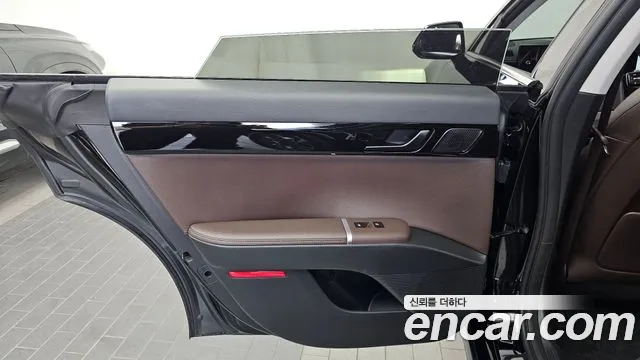 Hyundai Grandeur GN7 — Фото автомобиля 14
