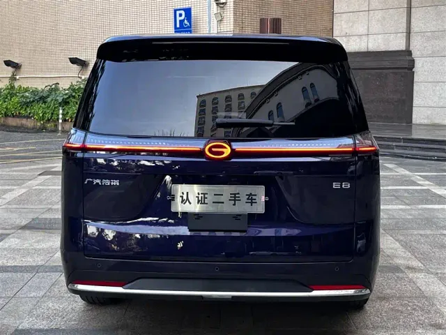 GAC Trumpchi E8 — Фото автомобиля 18