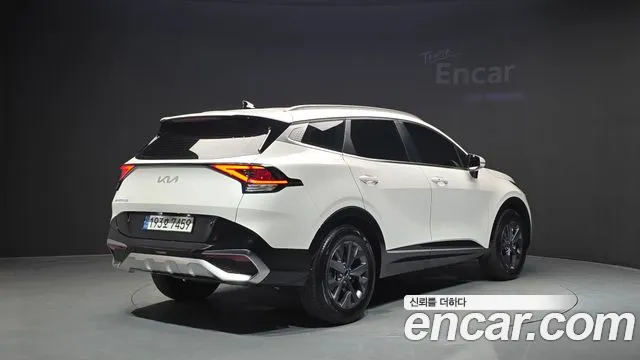 Kia Sportage Sportage 5-е поколение Бензин 1.6 турбо 2WD — Фото автомобиля 2