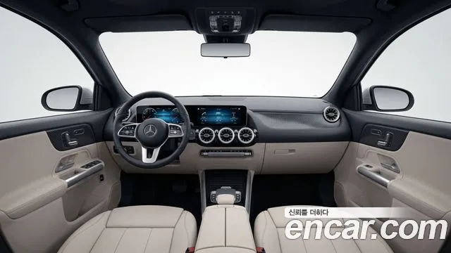 Mercedes-Benz EQA — Фото автомобиля 7