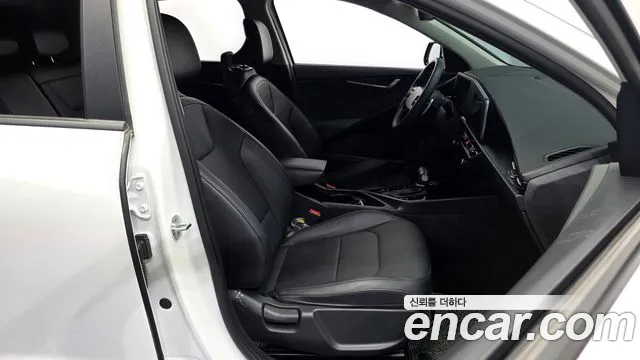 Kia Niro The All New — Фото автомобиля 17