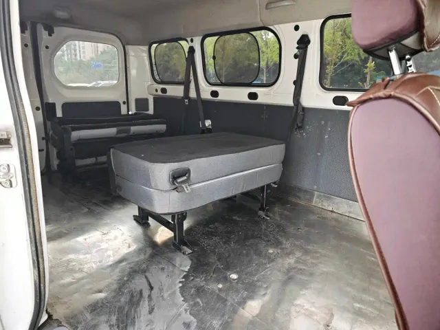 Wuling Yangguang — Фото автомобиля 9