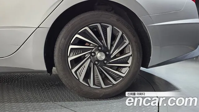 Hyundai Sonata — Фото автомобиля 21