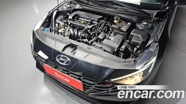 Hyundai AVANTE Avante (CN7) — Фото автомобиля 6